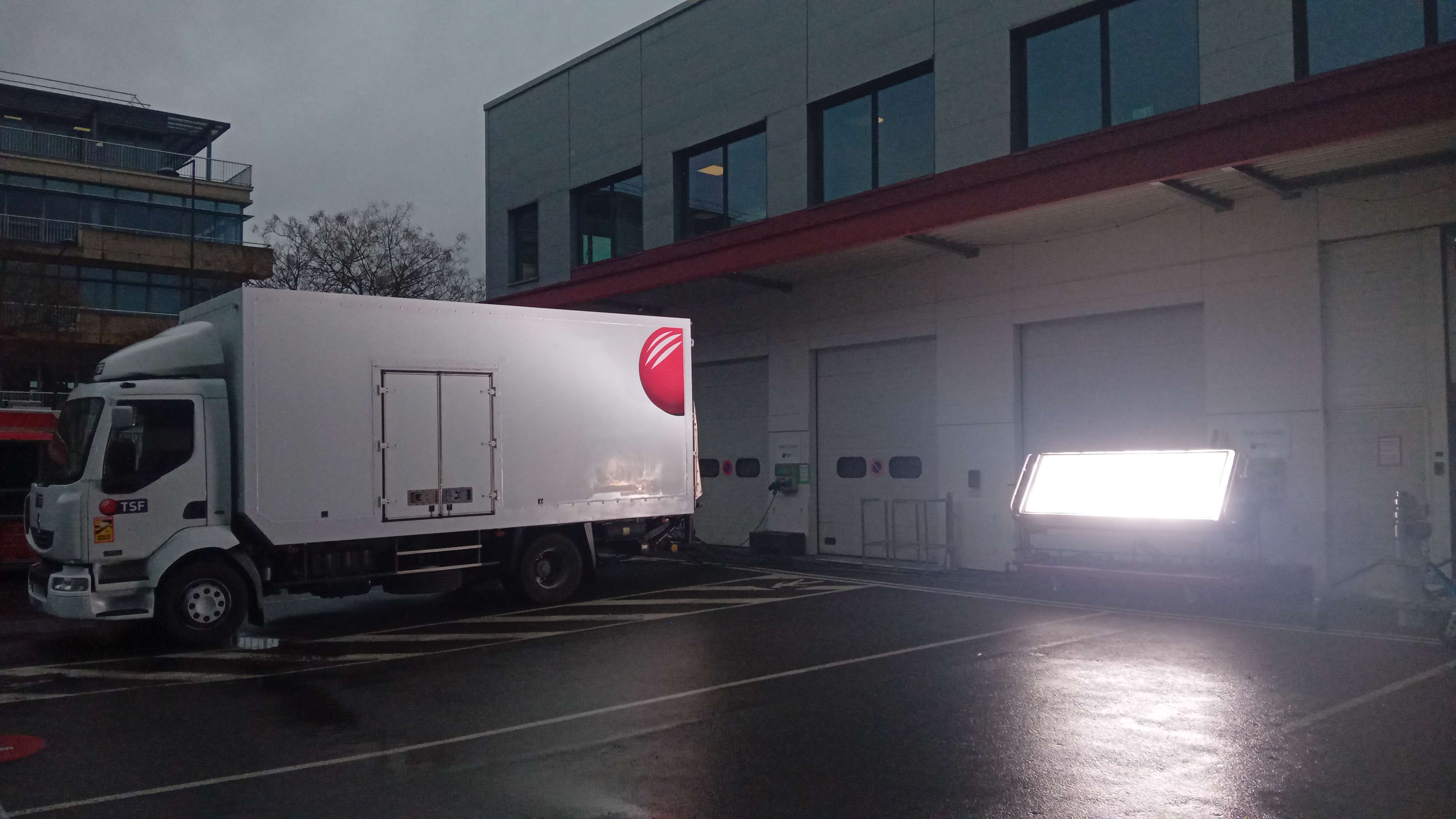 Photo de la cour de TSF Lumière